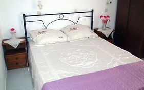 Merryland Studios & Apartments